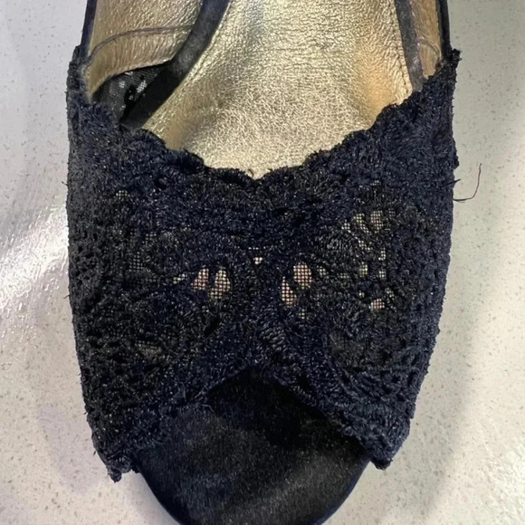 Adrianna Papell Black Peep Toe Heels - Picture 11 of 16